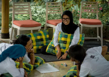 WEA Leader Tri Astuti at the WEA's 2019 Indonesia Grassroots Accelerator. Credit: Women’s Earth Alliance.